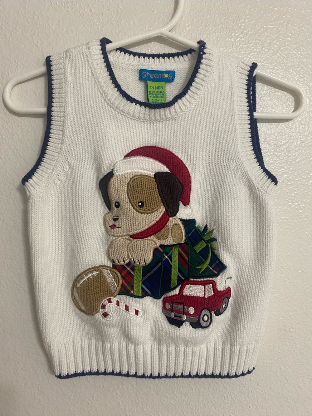 greendog White Knit Vest with Navy Trim and Red Accent